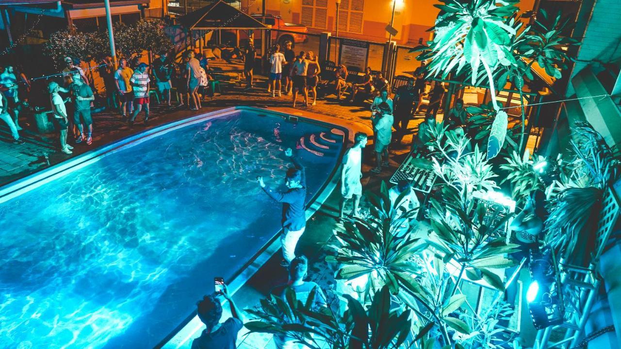Youth Shack Backpackers Darwin Esterno foto