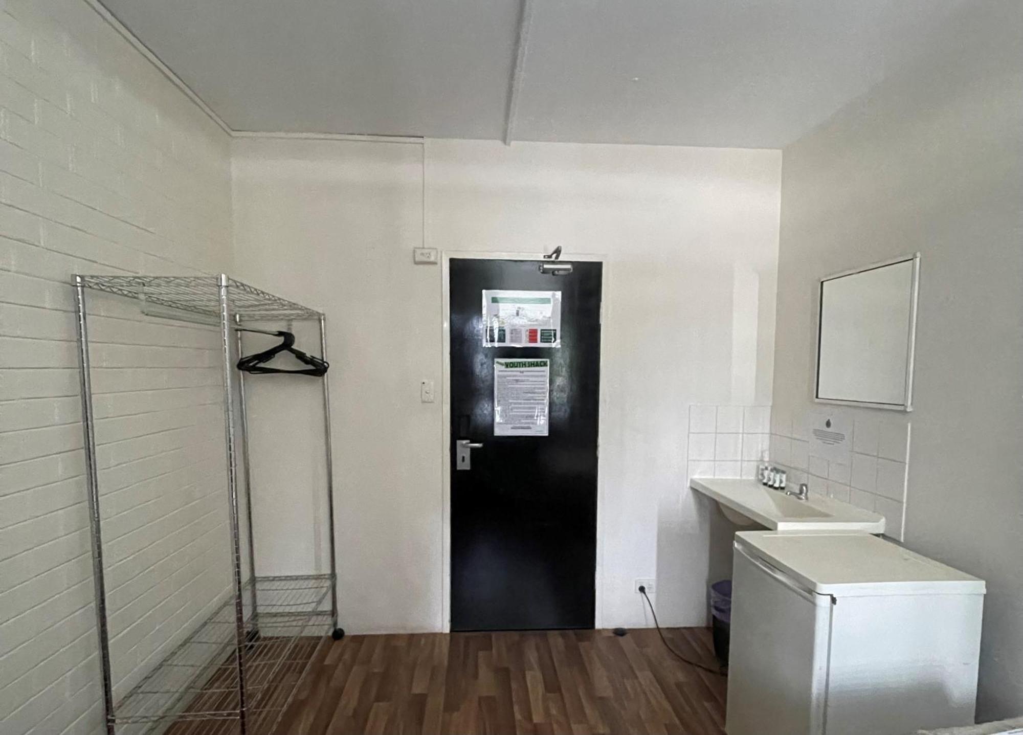 Youth Shack Backpackers Darwin Esterno foto